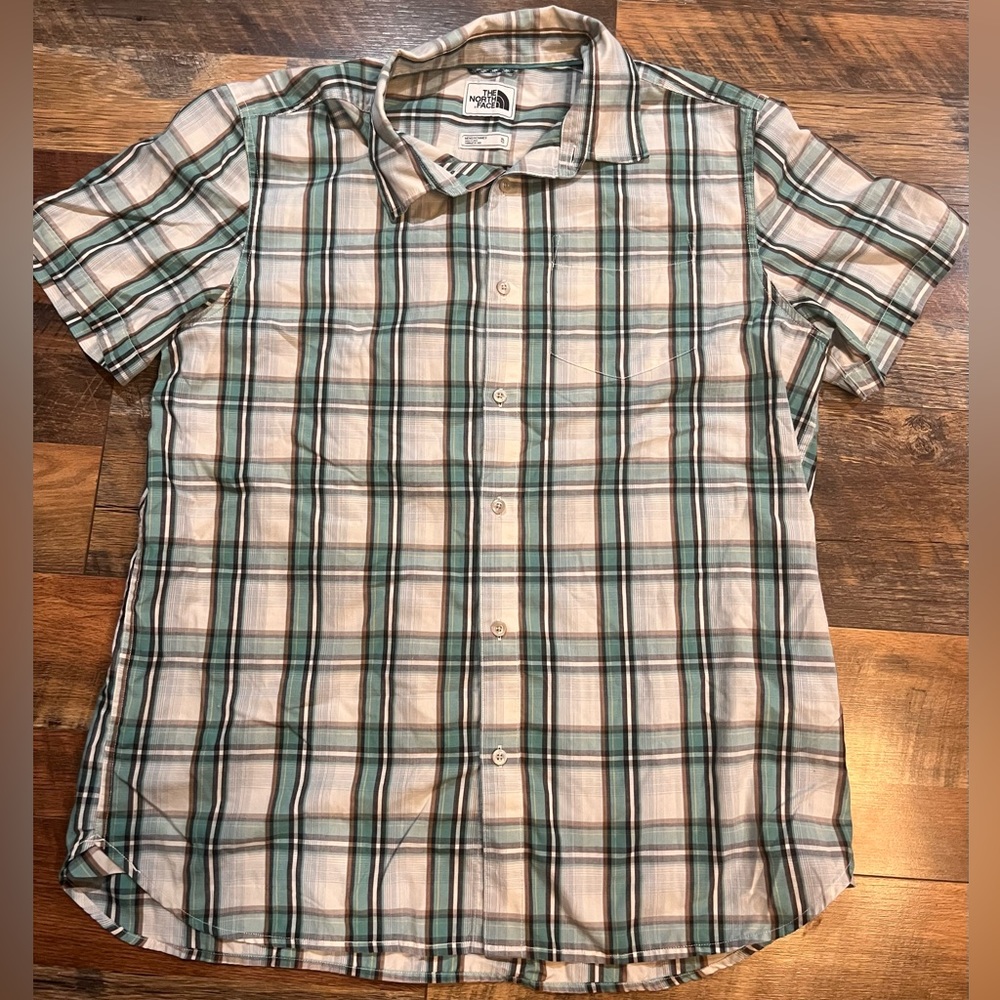 The North Face Short Sleeve Plaid Shirt With Pocket Button Down Size XL